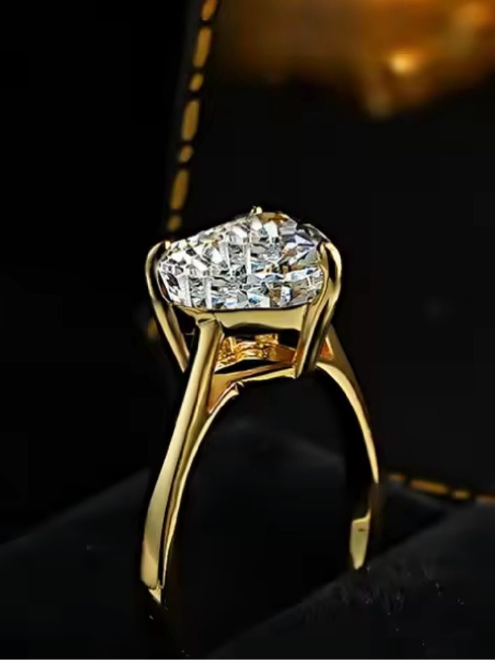 14k 2ct Heart Ring - Picture 5 of 11